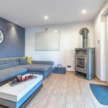 Ferienhaus Charlotta mit Terrasse und Kamin Waren  Exterior foto